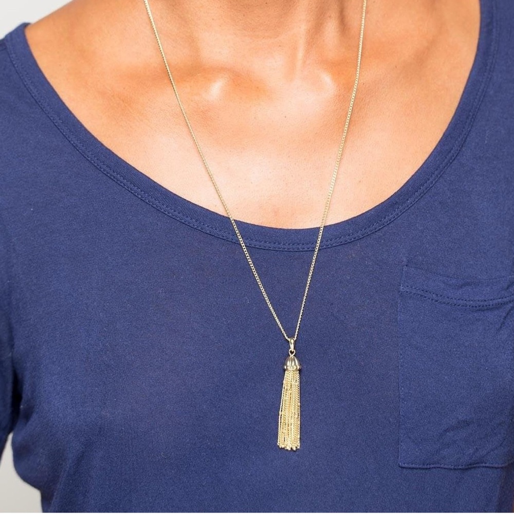 Chic Gold Tassel Necklace